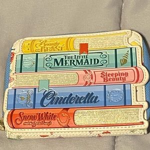 Loungefly Disney Princess Books Classics Zip Around Wallet Preowned